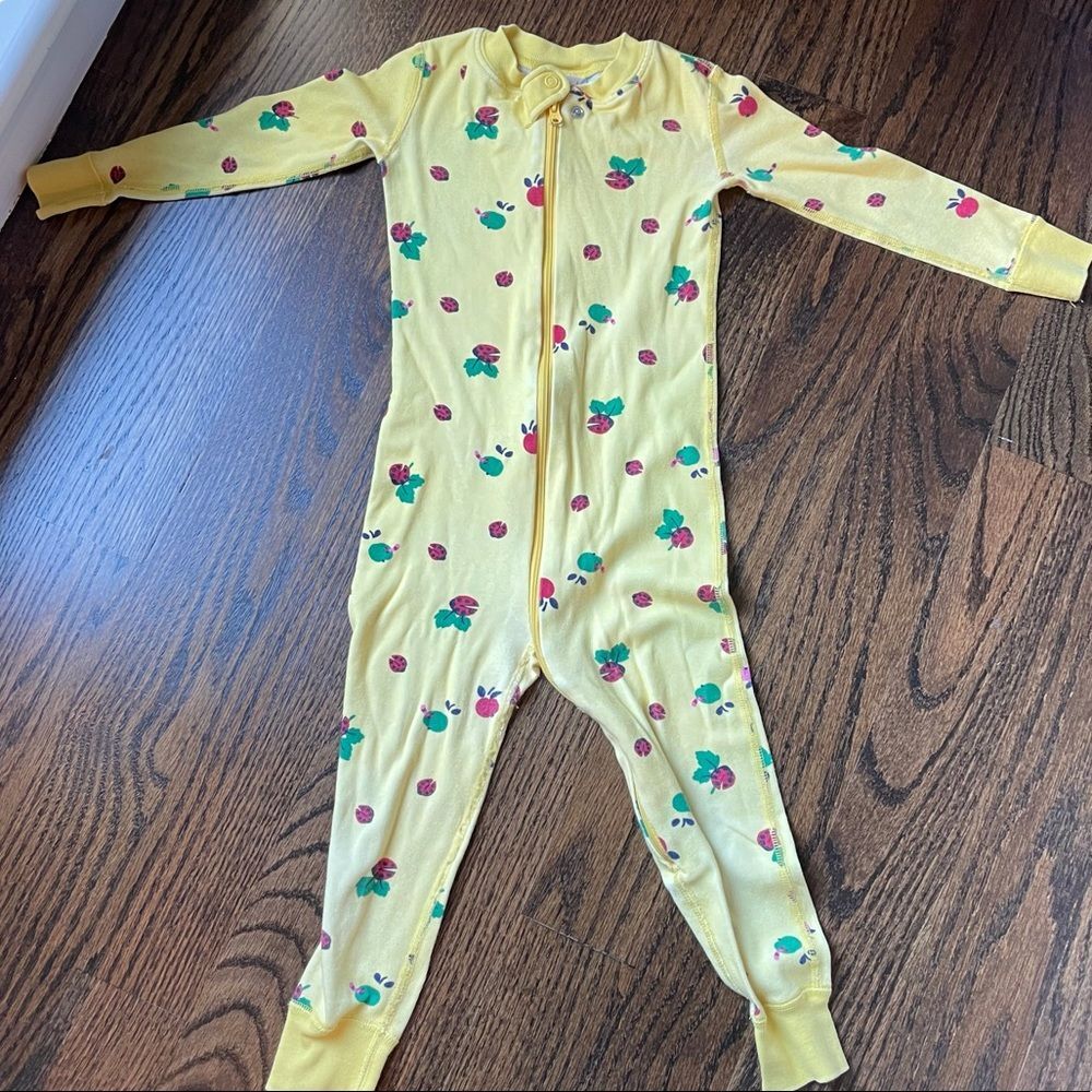 Hanna Andersson lady bug pajamas size 90 (3T)